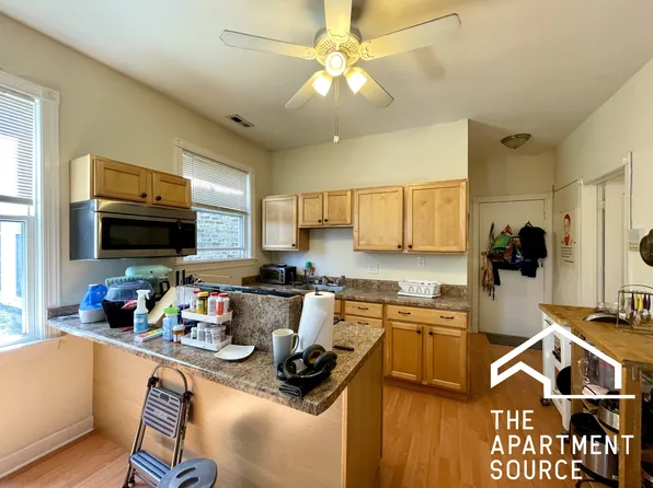 2223 N Sawyer Ave APT 2R, Chicago, IL 60647