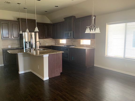 4th image of 2349 Fountain Gate Dr