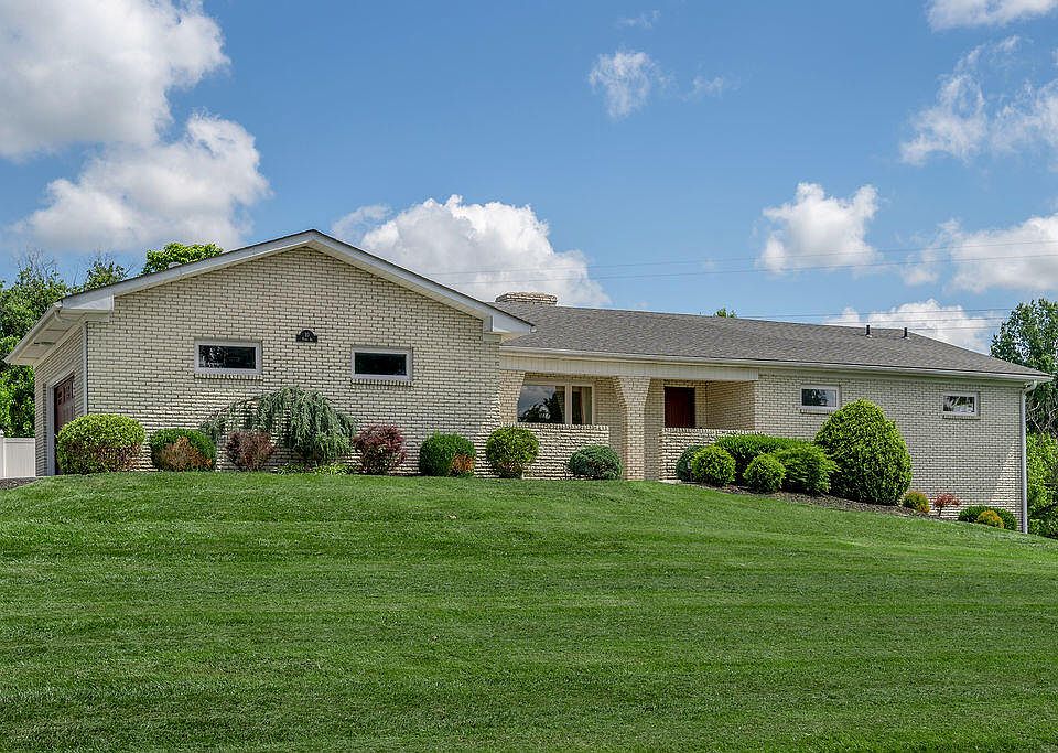 1st image of 10 Parke Dr