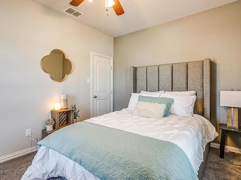 Creekside Townhomes — Photo 30
