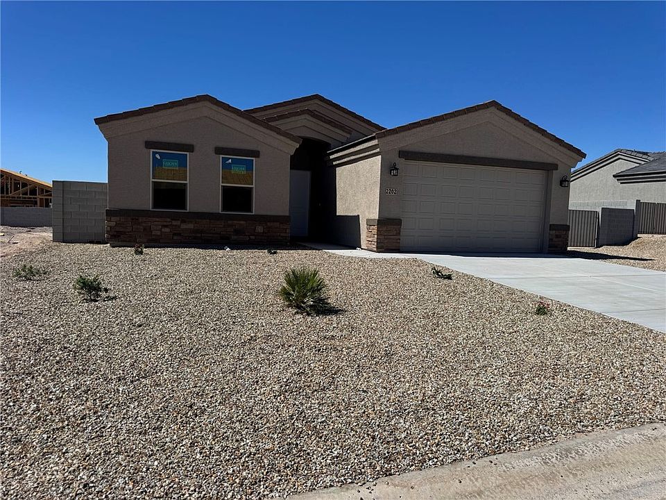 1st image of 2202 E Hayden Way