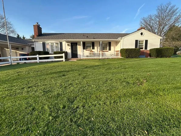 438 Hook Rd, Westminster, MD 21157