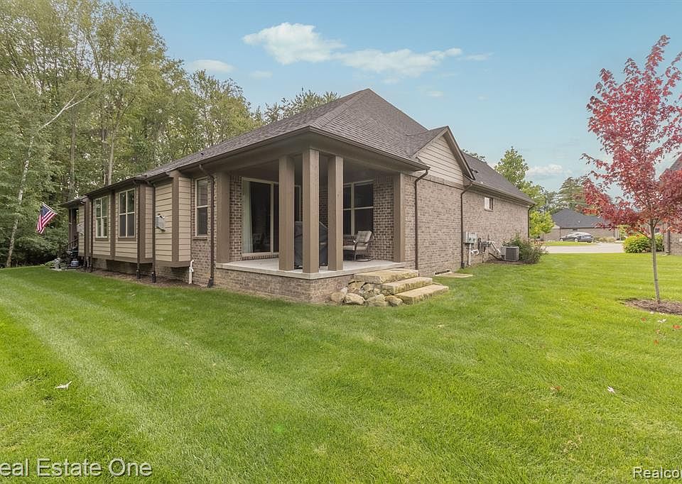 1459 John R Rd Rochester, MI, 48307 - Apartments for Rent | Zillow