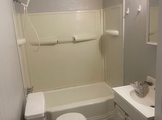 225 Riverwood Ave, Bowling Green, KY 42103