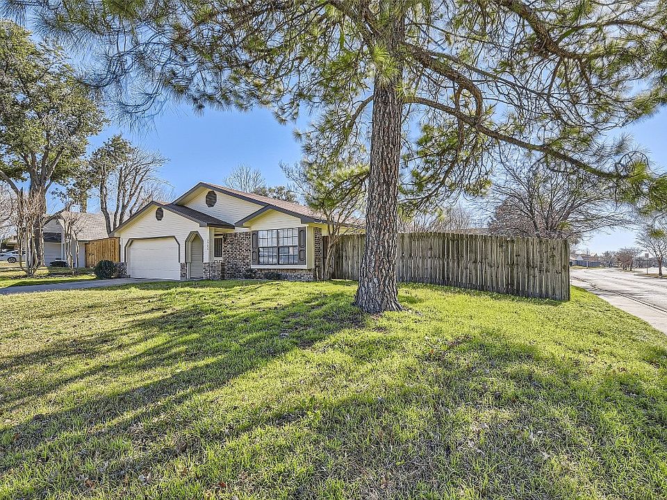 1st image of 2200 Sequoia Ln