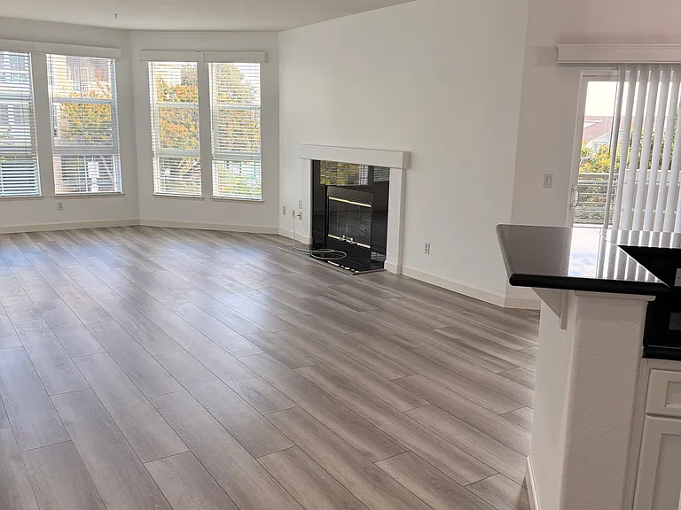 860 Meridian Bay Ln #124 — Photo 12