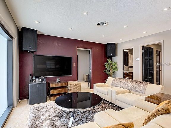 2nd image of 306 Raven Rock Ln