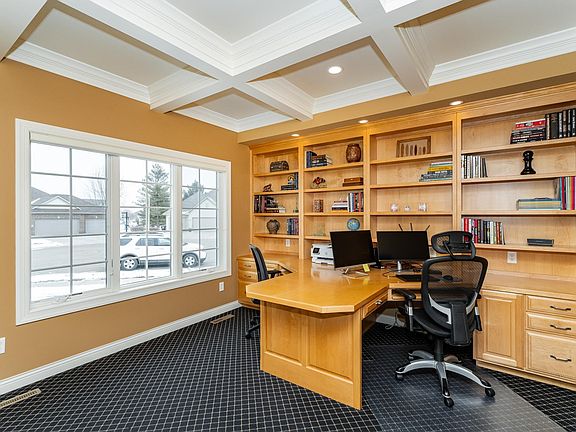 5th image of 2053 Century View Ln NE