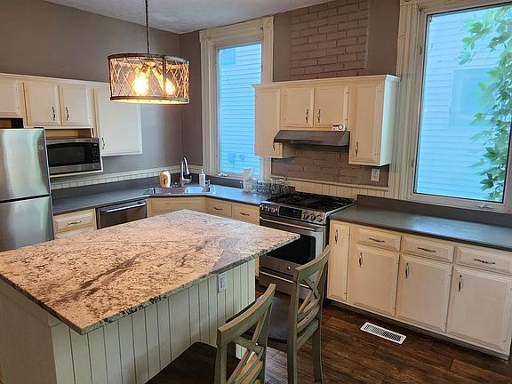 Kitchen, brand new appliances