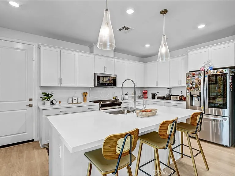 27676 Symphony Pl — Photo 9