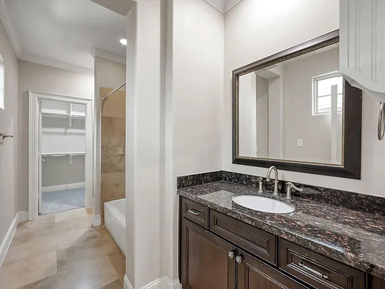 2101 Elmen St — Photo 10