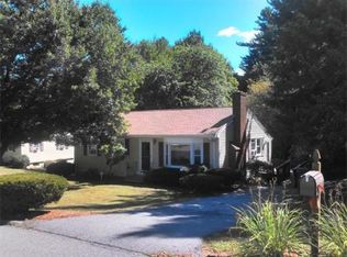 12 Garnet Rd, Billerica, MA 01821