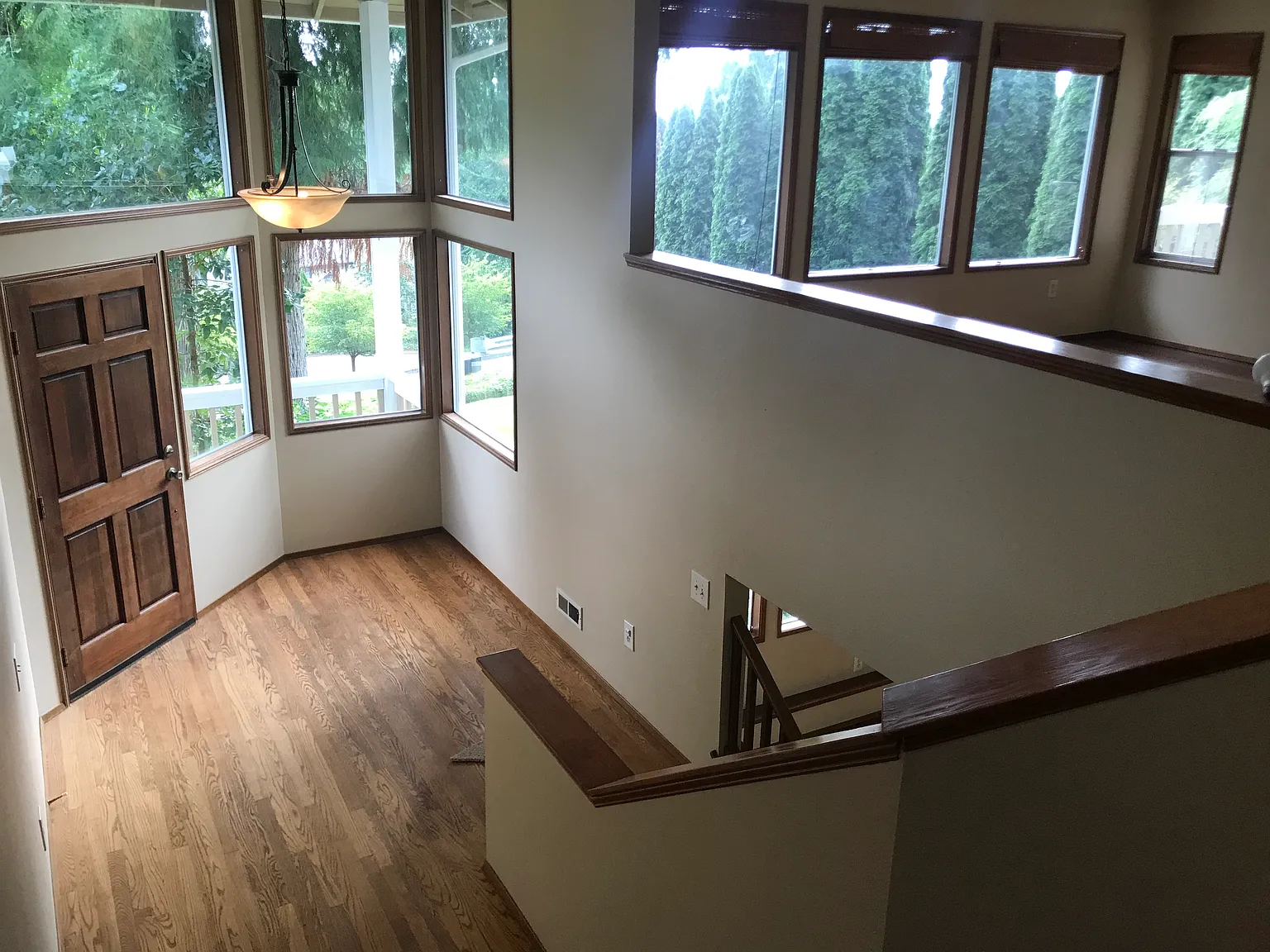 4 bed, 2.5 bath, 2608 sqft, $3,300 — Photo 3