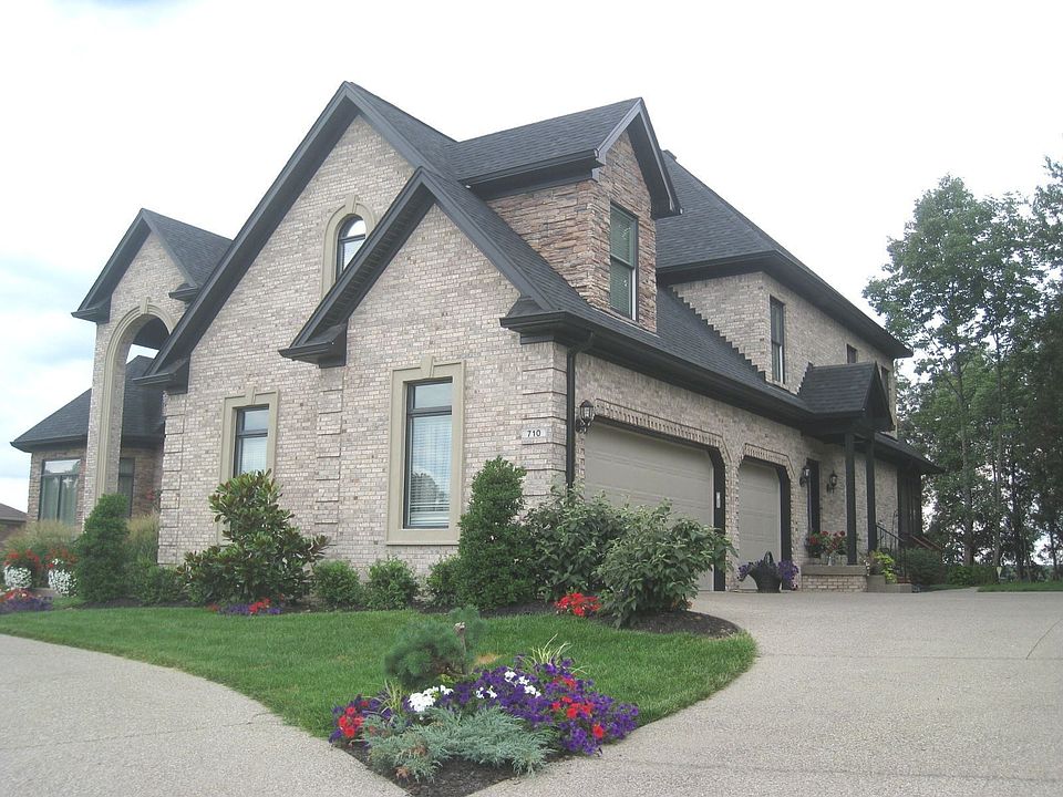 2nd image of 710 Park Creek Cir
