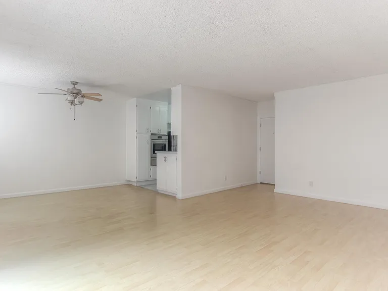 11818 Darlington Ave — Photo 4