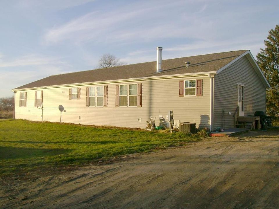 1st image of 33 21st St NE
