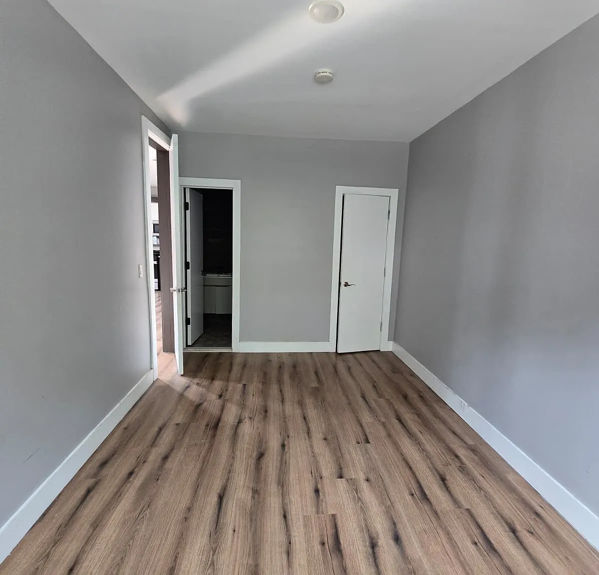 3 bed, $3,000 — Photo 4