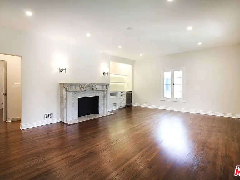 442 S Roxbury Dr #A — Photo 7