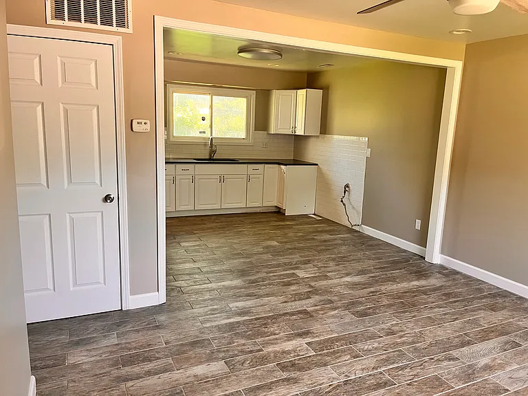 1053 Stevenson St — Photo 1