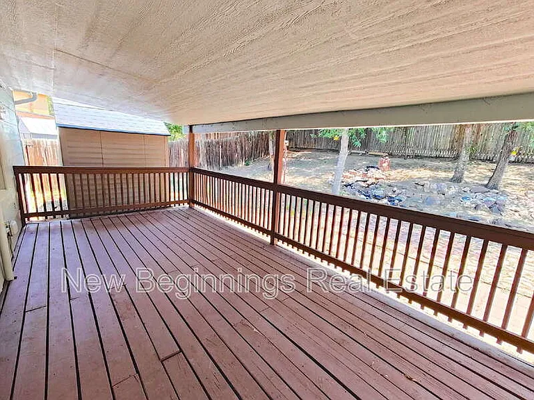 3415 Kirkwood Dr — Photo 21