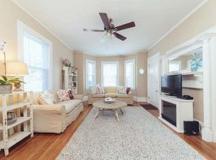2 1/2 Friend St #1, Salem, MA 01970