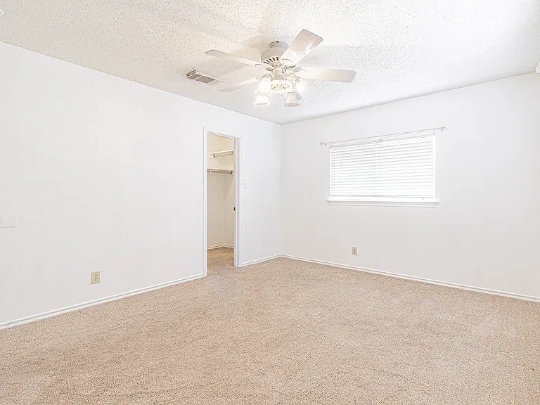 420 Ashley Park — Photo 12