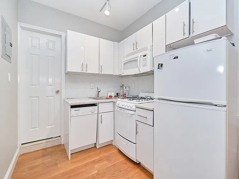 163 Chrystie St #14 — Photo 4