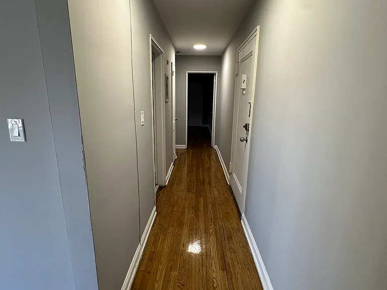 E Curtis St — Photo 15