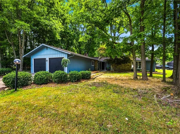 20019 Hawthorne Ln, Strongsville, OH 44149