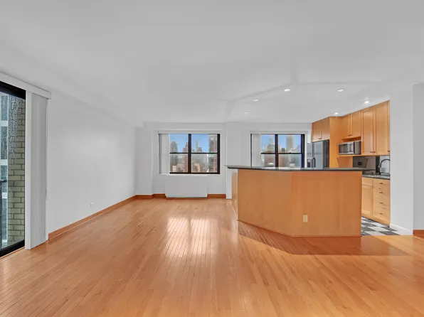 345 East 80th Street image 5 of 17