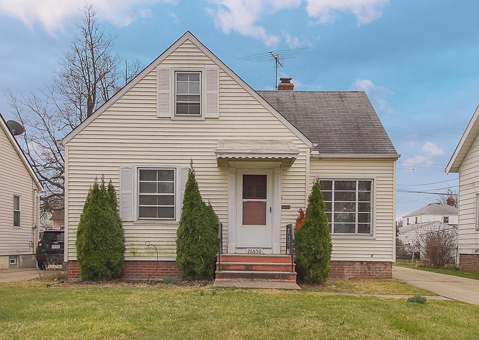1st image of 26850 Forestview Ave