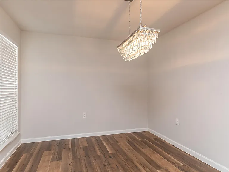46 N Deerfoot Cir — Photo 7