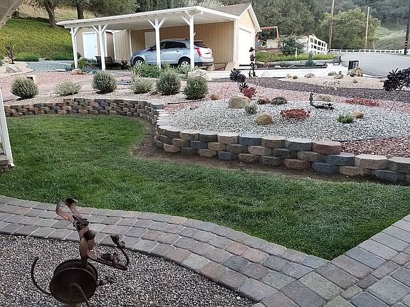 2nd image of 460 S Skyline Dr