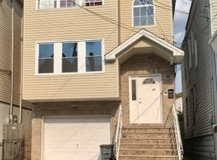 83 Peabody Pl, Newark, NJ 07104