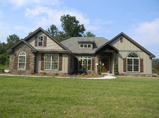 767 Fry Rd, Hahira, GA 31632