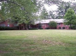 8 Devonshire Rd, Livingston, NJ 07039