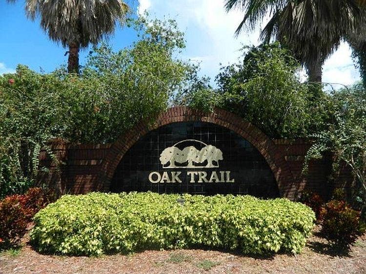 1st image of 570 Old Oak Cir