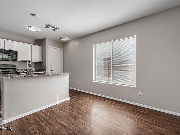 4th image of 2895 E MINERAL PARK Road