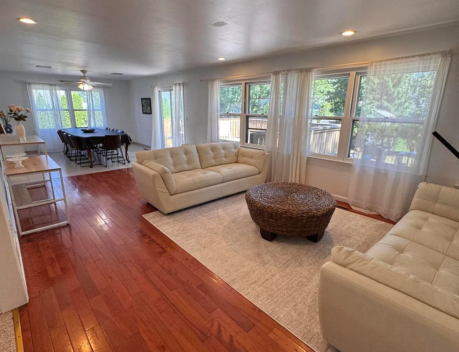 5 bed, 2940 sqft, $2,600 — Photo 4