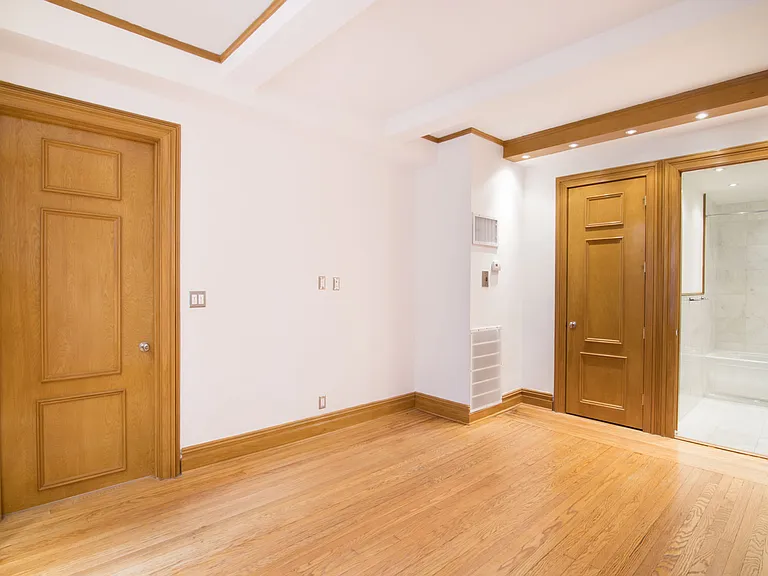 145 W 58th St #7K — Photo 10