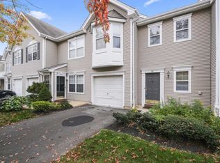 68 Picket Pl, Freehold, NJ 07728