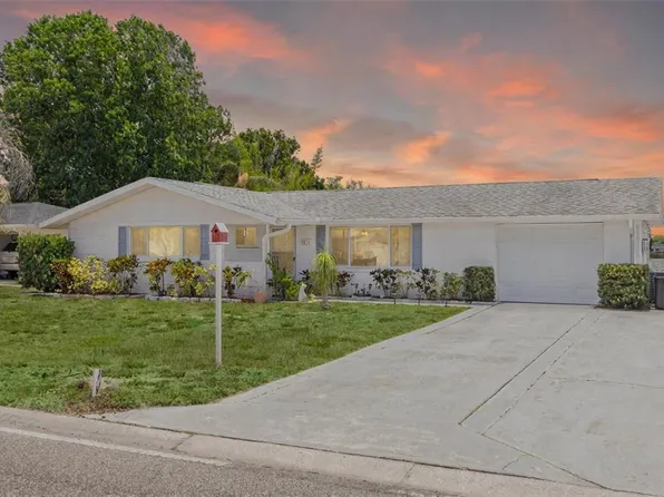 8014 Lotus Dr, Port Richey, FL 34668