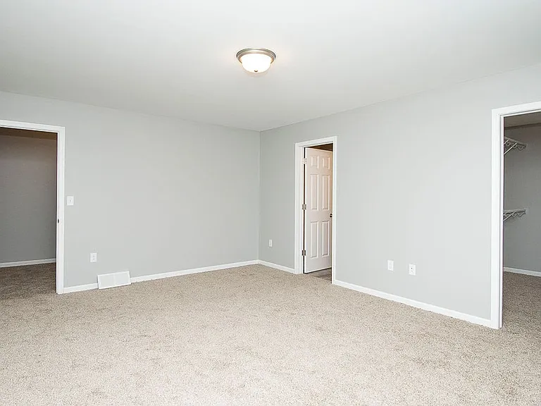 121 Sleeper Way — Photo 9