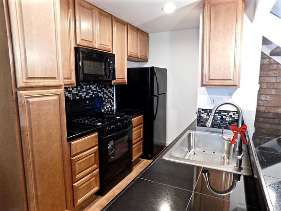 3rd image of 3593 Opal Dr APT 3