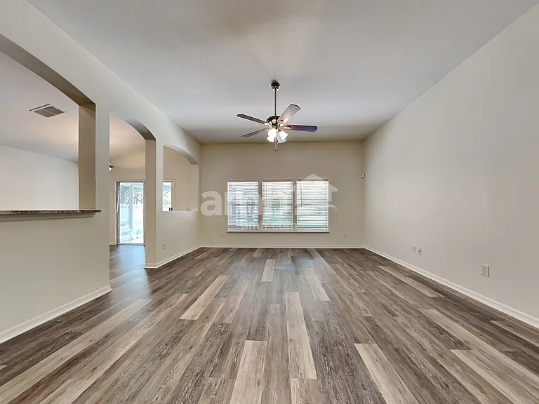 408 Corklan Ct — Photo 7