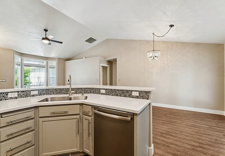 8284 W Galactic Ct — Photo 14