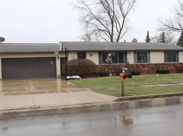 541 Edgewood Drive, Waupun, WI 53963
