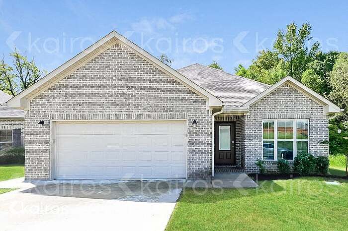 1st image of 119 White Water Ln