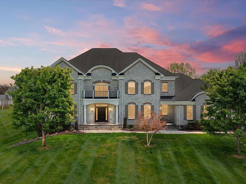 1st image of 16064 Waterford Creek Cir