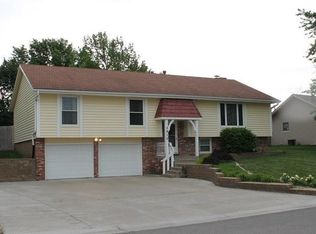 3910 SW Worwick Town Rd, Topeka, KS 66610